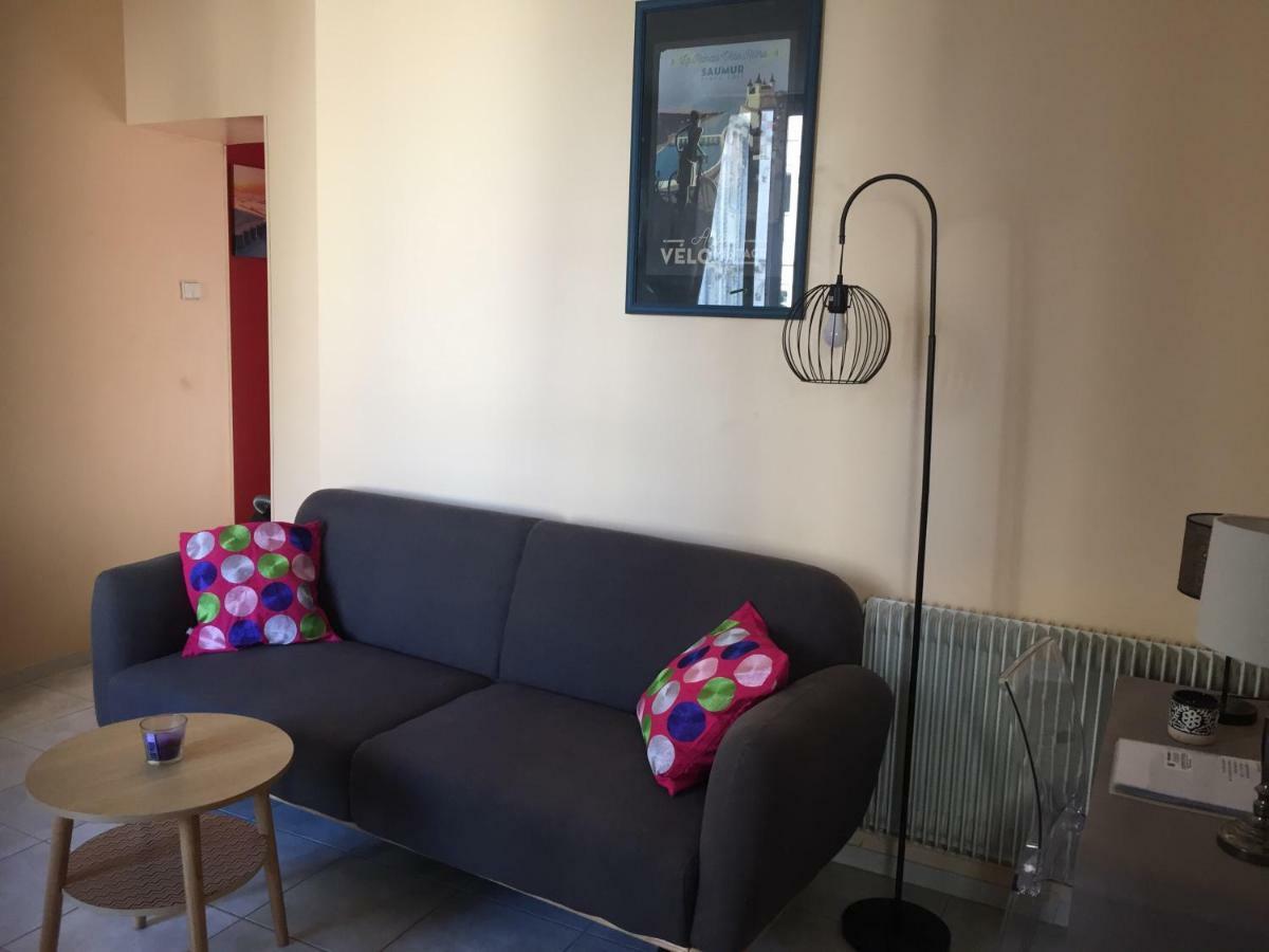 Appartement De Charme Bonnemere Saumur Bagian luar foto