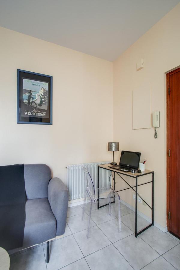 Appartement De Charme Bonnemere Saumur Bagian luar foto